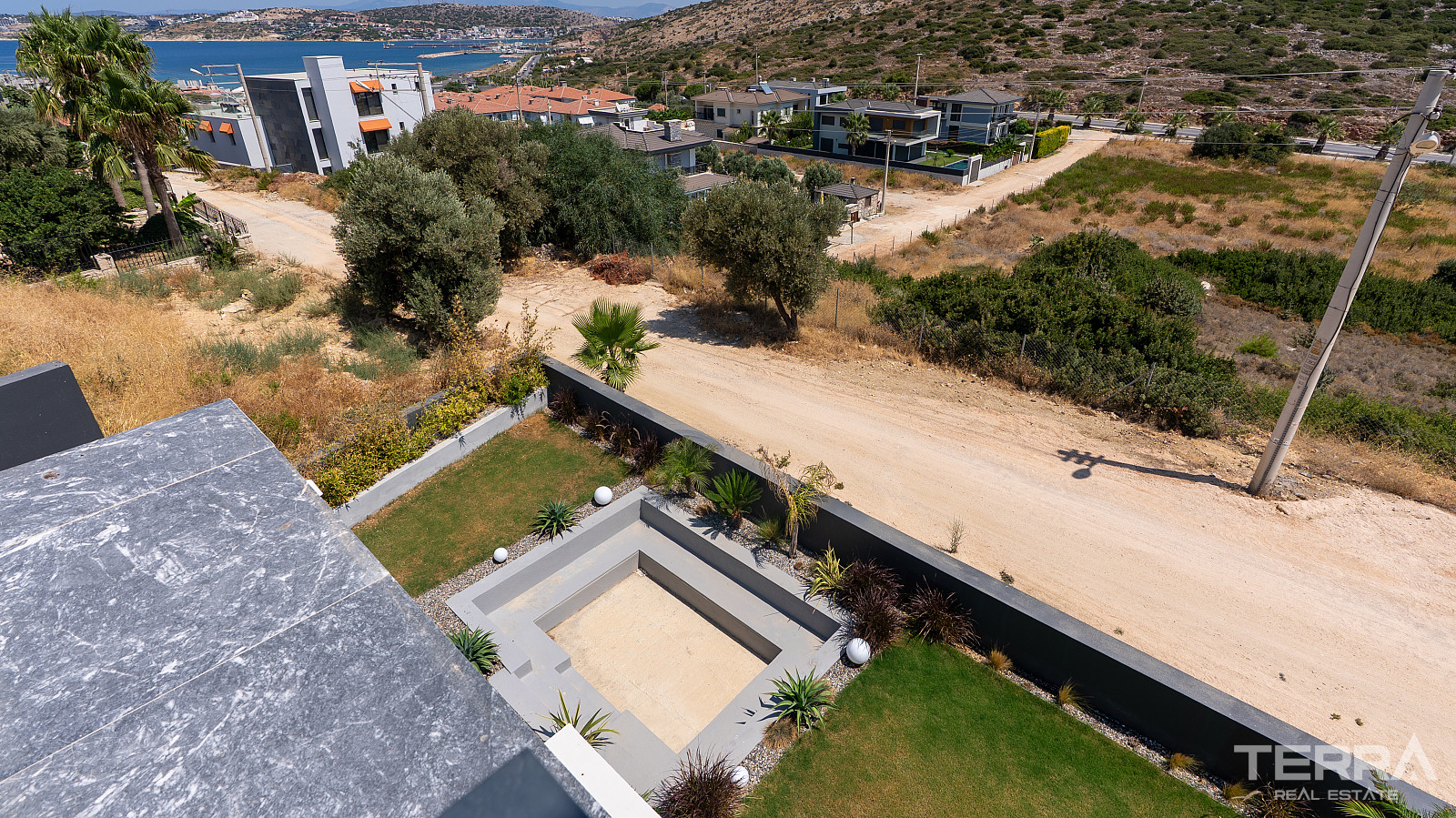 Detached Villa for Sale in Çeşme, İzmir, Turkey - 131652