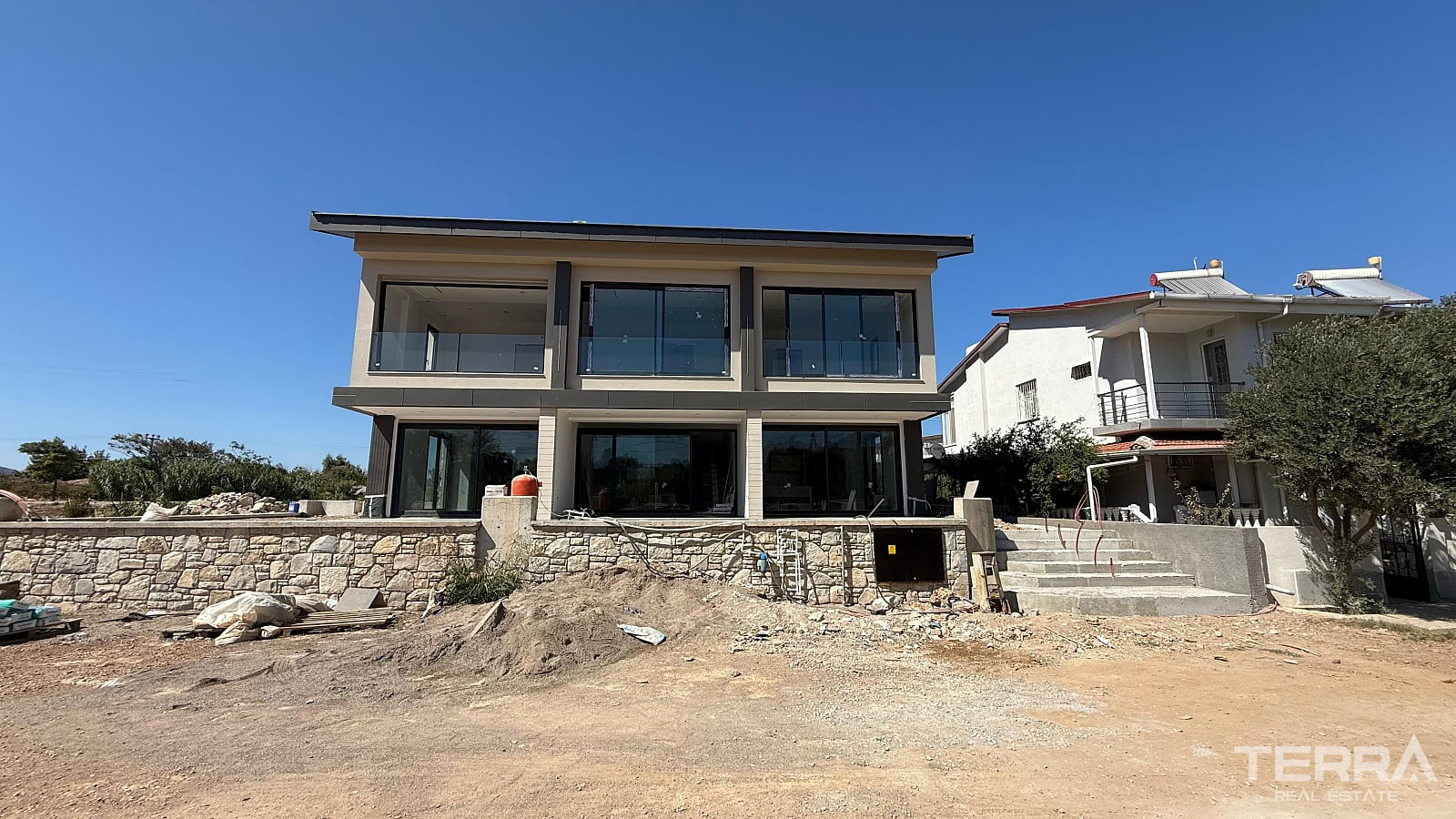 Semi-Detached Villas for Sale in Urla, İzmir, Turkey - 131724