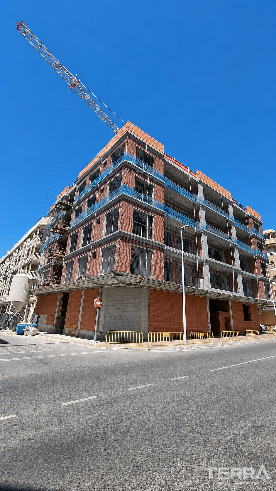 Central Apartments for Sale in Torrevieja, Costa Blanca, Spain - 131784