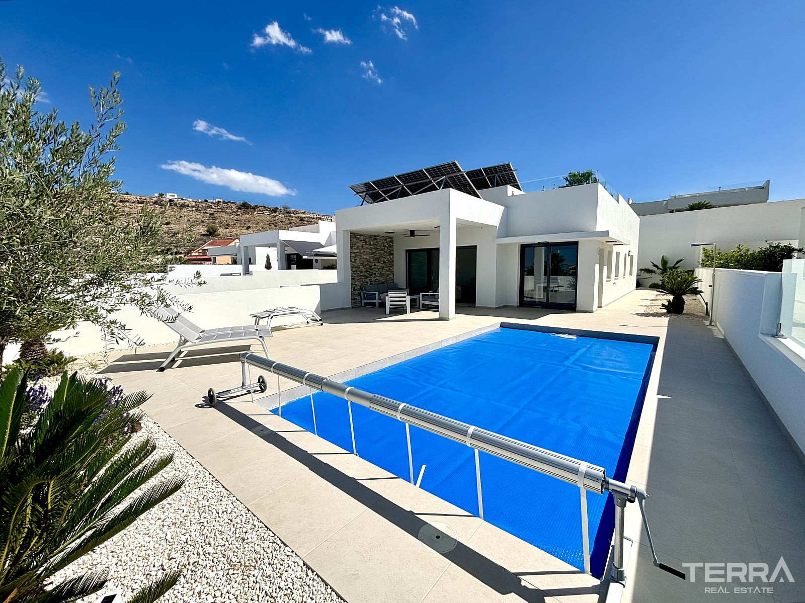 Detached Villas for Sale in Benijófar, Costa Blanca, Spain - 132564