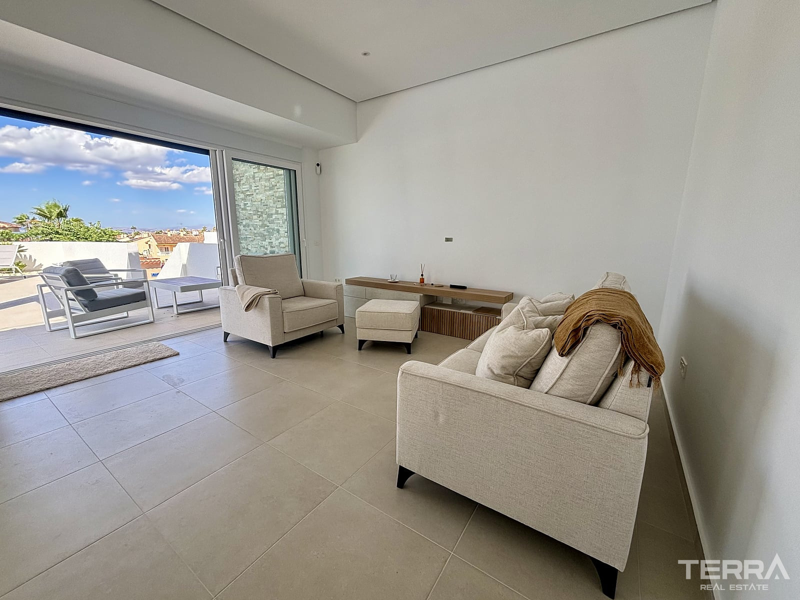 Detached Villas for Sale in Benijófar, Costa Blanca, Spain - 132571