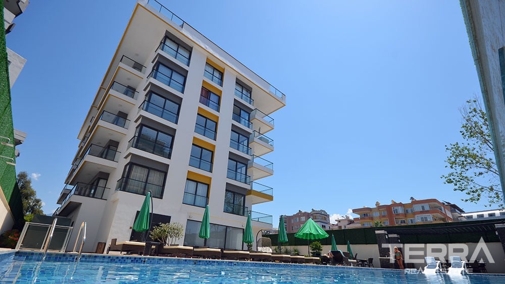 Discounted Apartments in Alanya Oba, ONLY 100 m to sandy beaches
