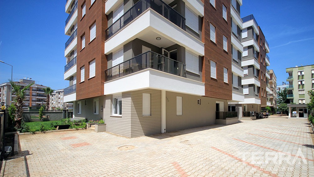 Spacious apartments for sale in Antalya city center - 8088