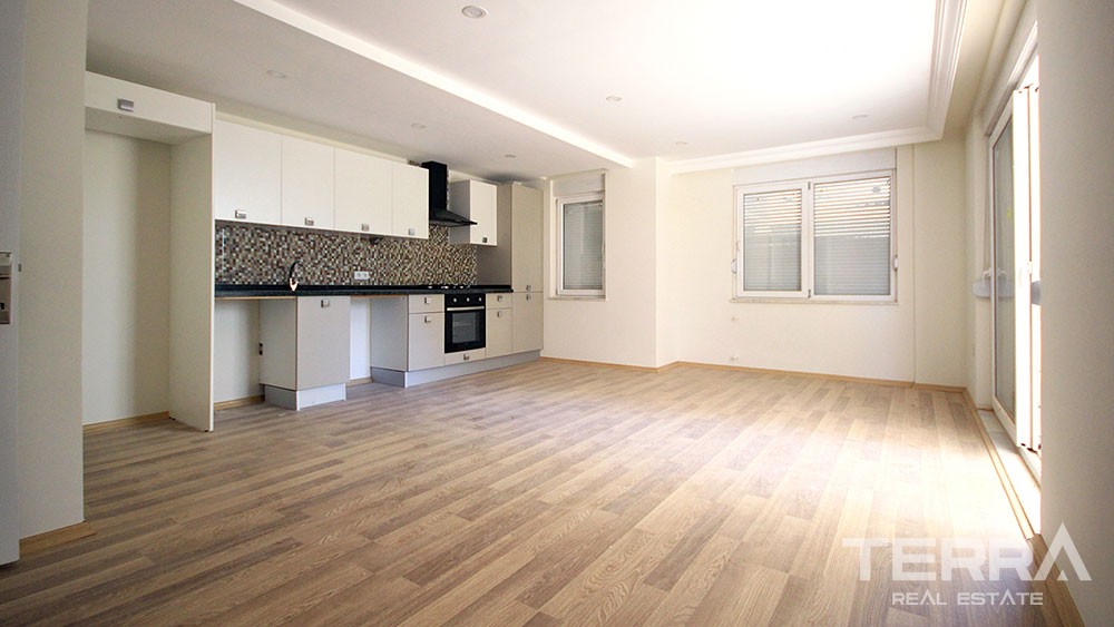 Spacious apartments for sale in Antalya city center - 8099