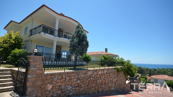 Luxusvillen zum Verkauf in Konakli, Alanya