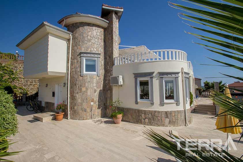 Sea view villas for sale in Alanya, Kargicak - 8811
