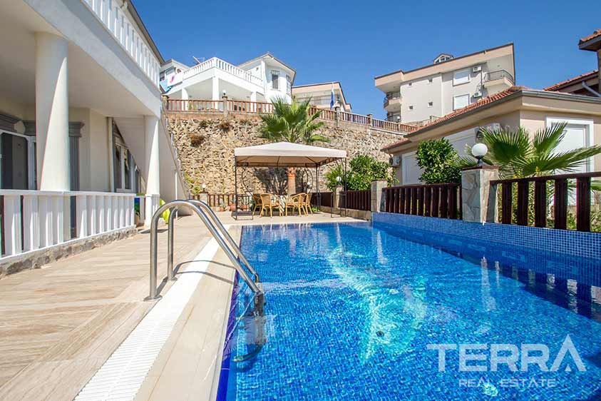 Sea view villas for sale in Alanya, Kargicak - 8813