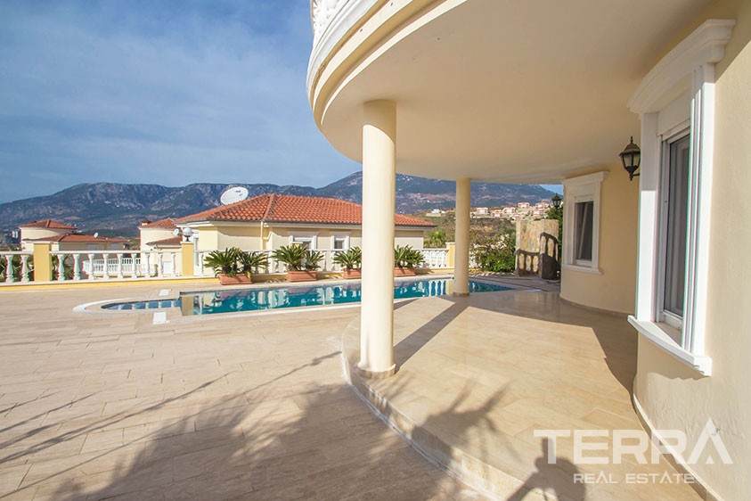 Villas for sale in Alanya with spectacular sea view - 8853