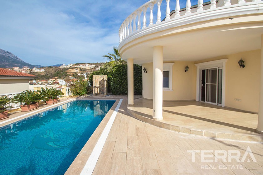Villas for sale in Alanya with spectacular sea view - 8854