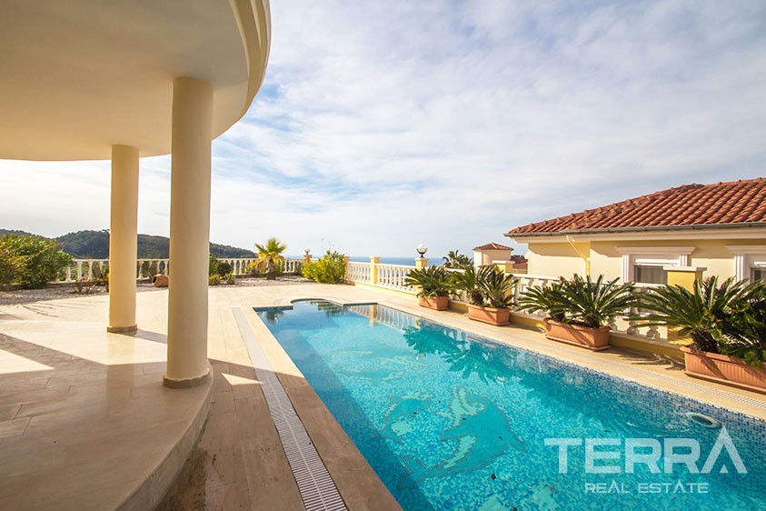 Villas for sale in Alanya with spectacular sea view - 8856