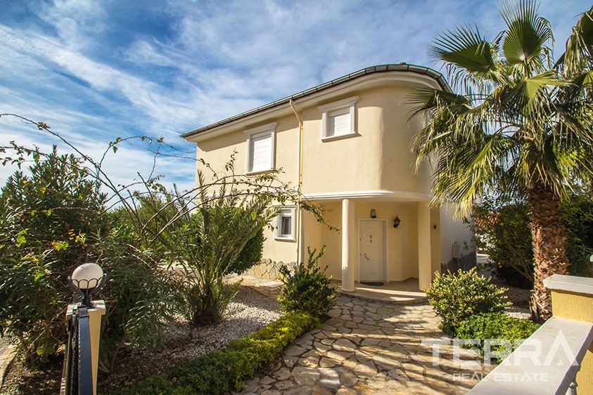 Villas for sale in Alanya with spectacular sea view - 8858