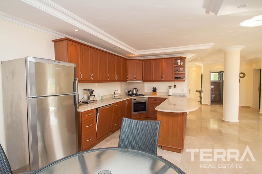 Villas for sale in Alanya with spectacular sea view - 8865