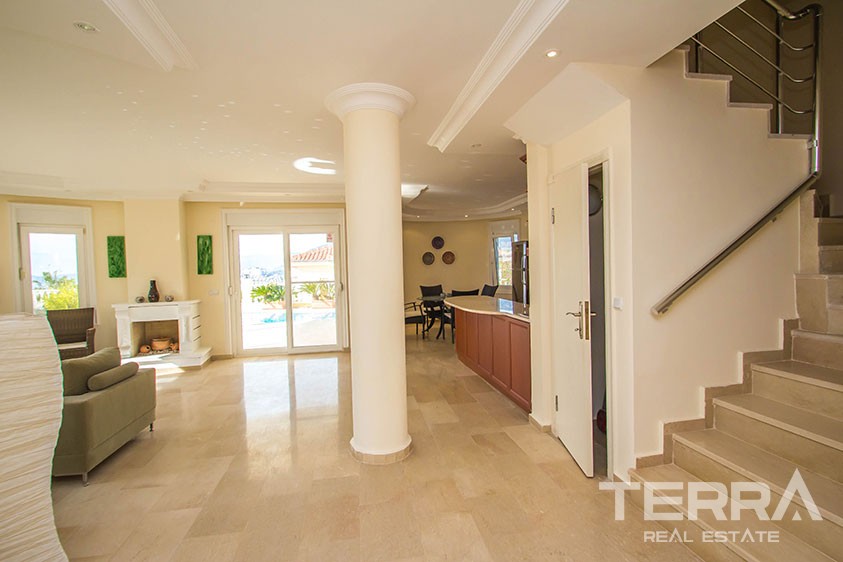 Villas for sale in Alanya with spectacular sea view - 8866