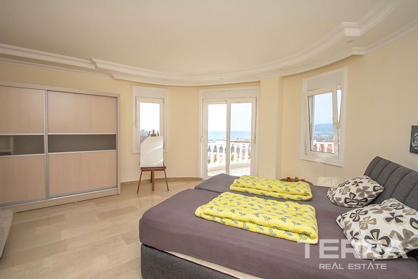 Villas for sale in Alanya with spectacular sea view - 8870