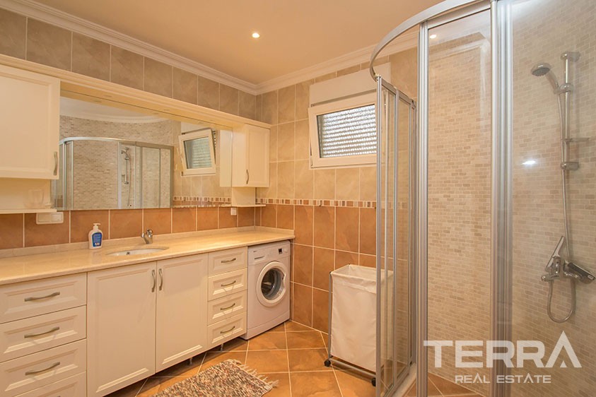 Villas for sale in Alanya with spectacular sea view - 8876