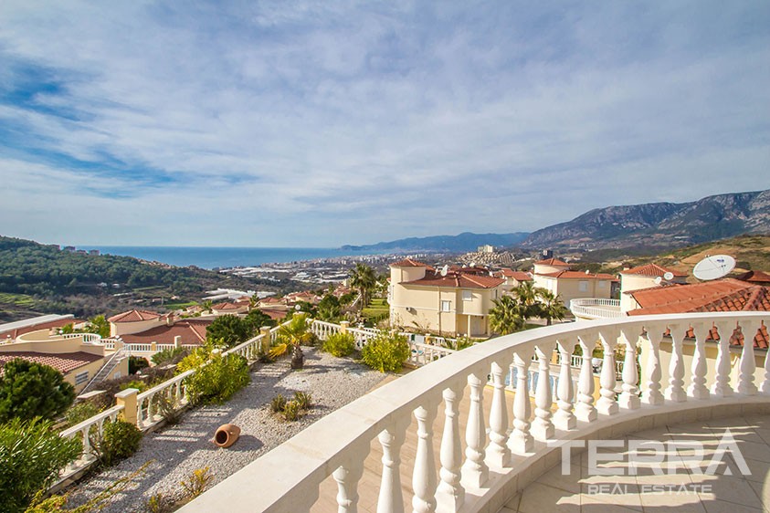 Villas for sale in Alanya with spectacular sea view - 8880