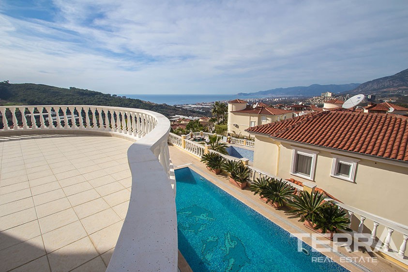 Villas for sale in Alanya with spectacular sea view - 8883