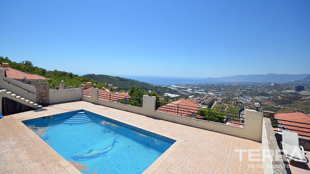 Sea view villa with private swimming pool in Alanya, Kargicak - 8934