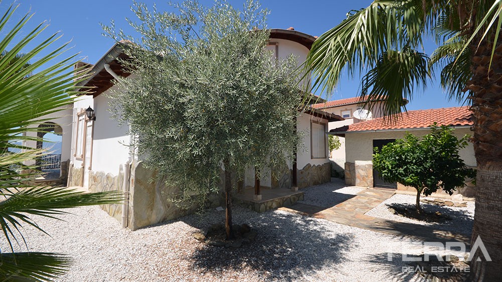 Sea view villa with private swimming pool in Alanya, Kargicak - 8938