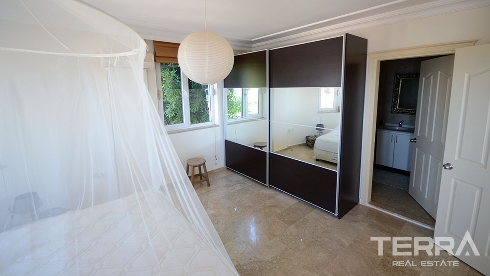 Sea view villa with private swimming pool in Alanya, Kargicak - 8949