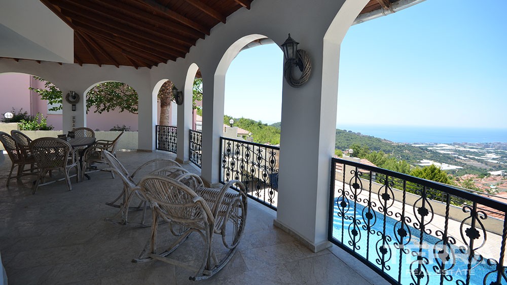 Sea view villa with private swimming pool in Alanya, Kargicak - 8953