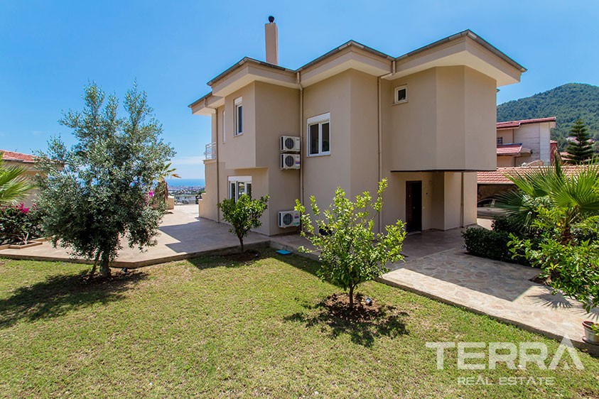 Villa with private swimming pool for sale in Alanya, Oba - 9050