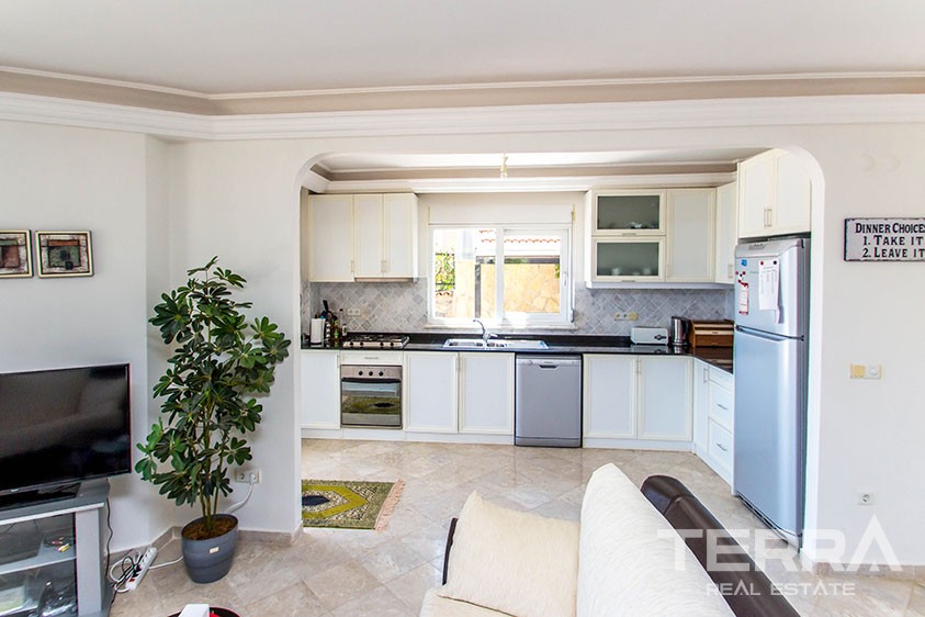 Villa with private swimming pool for sale in Alanya, Oba - 9055