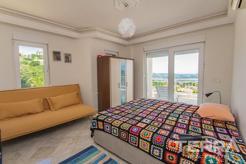 Villa with private swimming pool for sale in Alanya, Oba - 9063