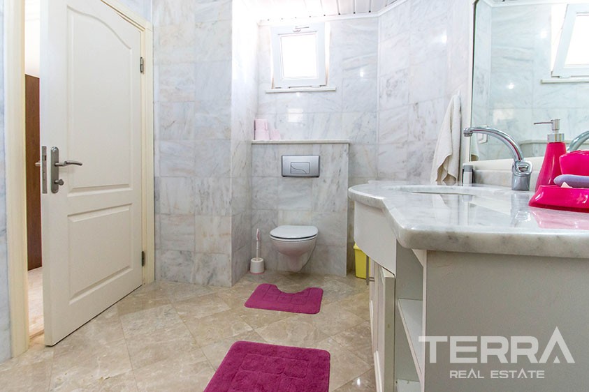 Villa with private swimming pool for sale in Alanya, Oba - 9069