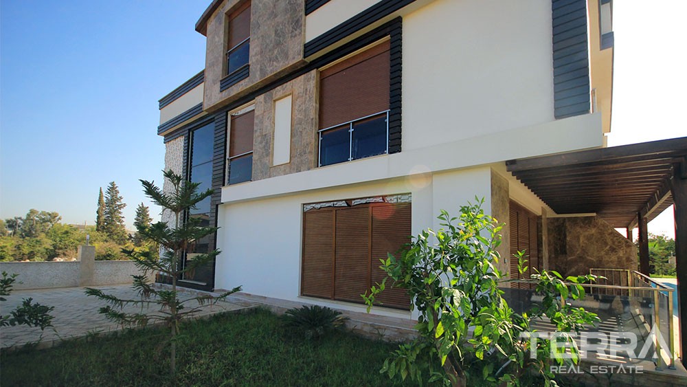 Luxury triplex villas for sale in Konyaalti, Antalya - 9183
