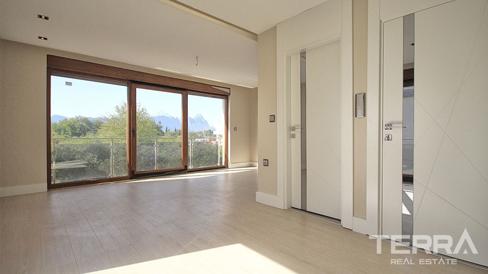 Luxury triplex villas for sale in Konyaalti, Antalya - 9194