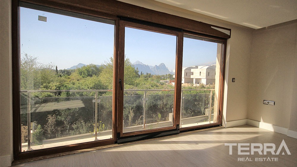 Luxury triplex villas for sale in Konyaalti, Antalya - 9202