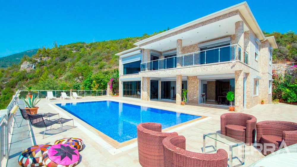 Villa for Sale in Alanya with a spectacular sea view - 9420