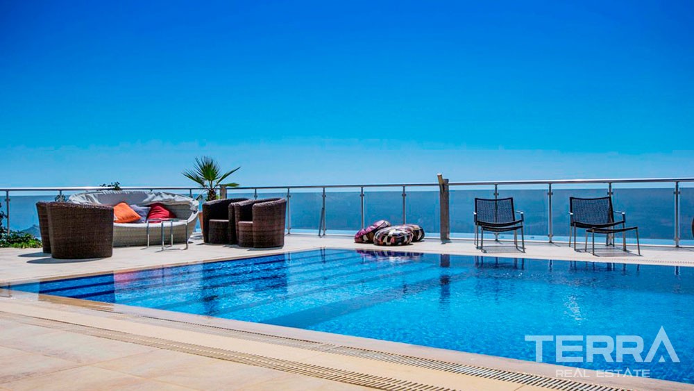 Villa for Sale in Alanya with a spectacular sea view - 9436