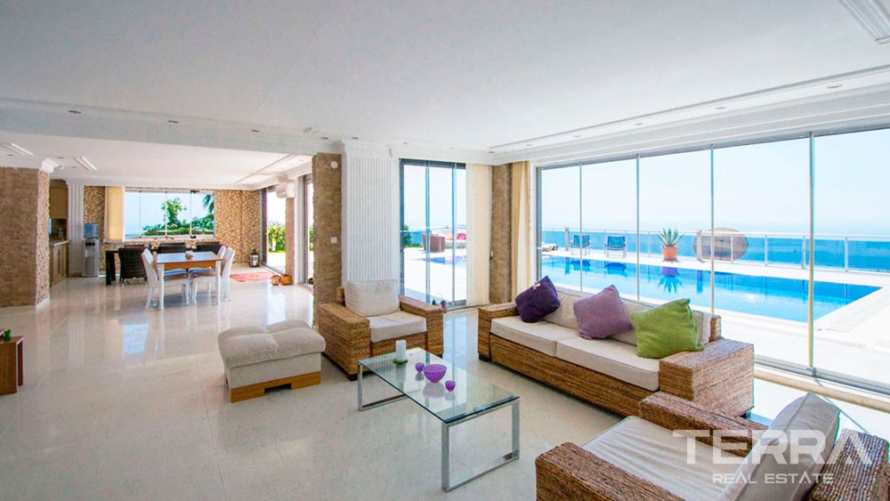 Villa for Sale in Alanya with a spectacular sea view - 9437