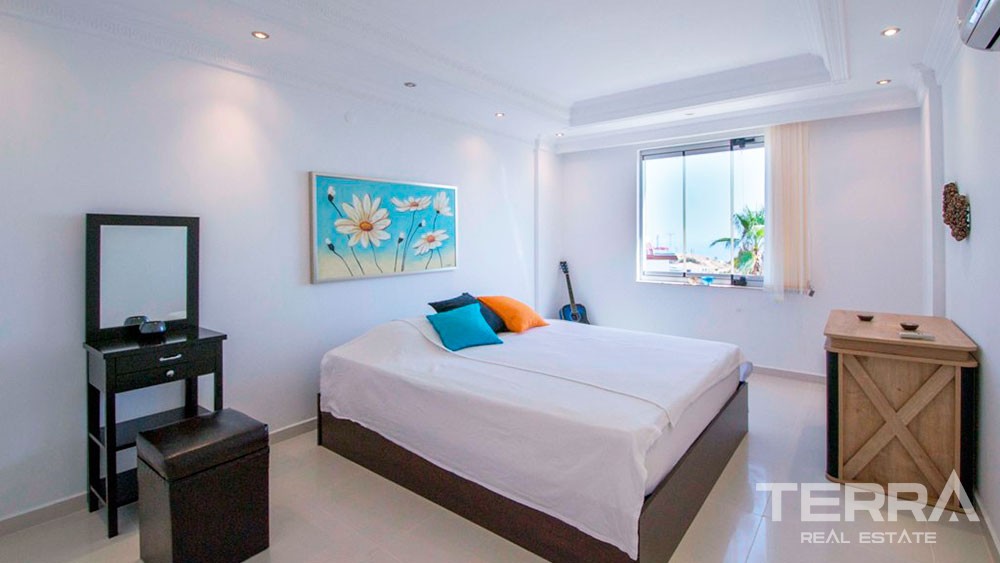 Villa for Sale in Alanya with a spectacular sea view - 9448