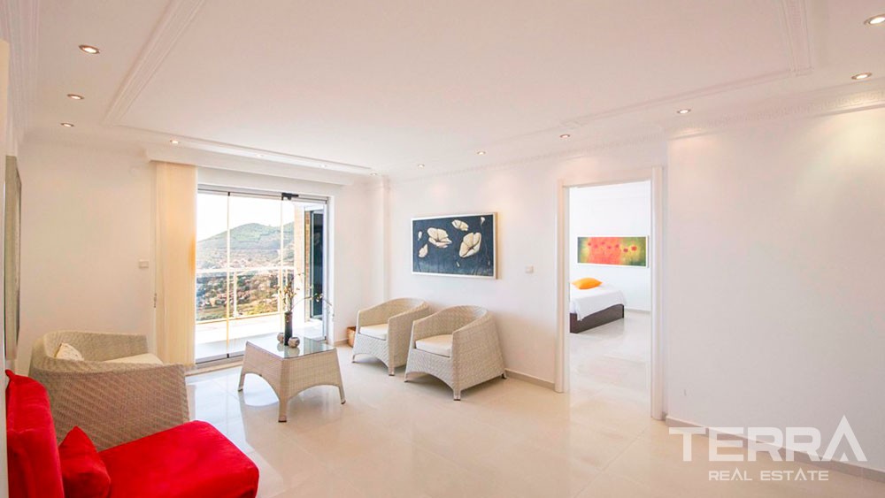 Villa for Sale in Alanya with a spectacular sea view - 9456