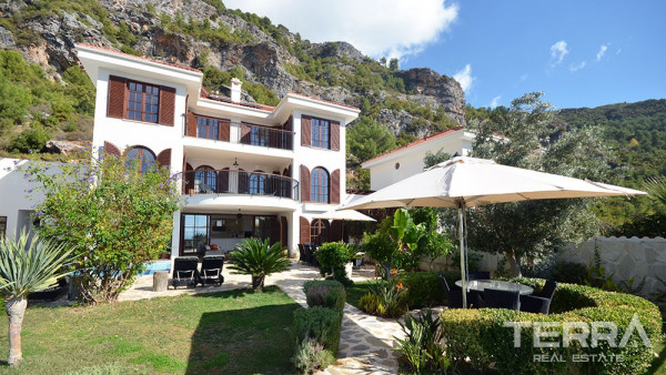 Luxusvilla zu verkaufen in Alanya Zentrum