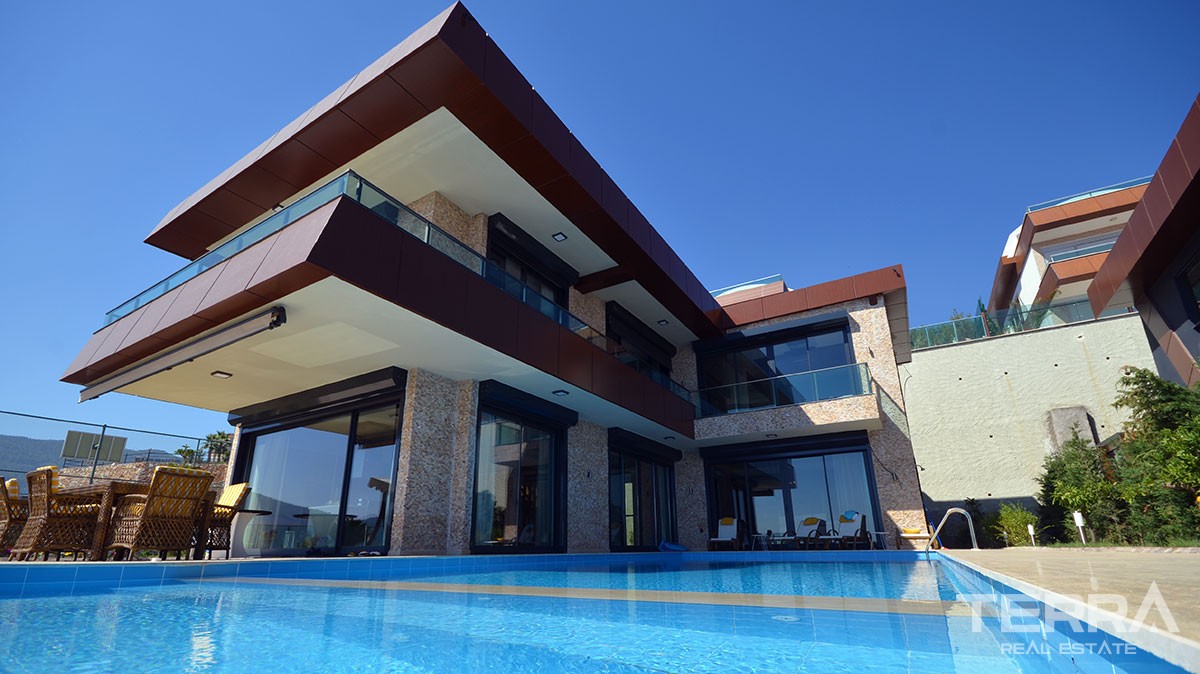 Villas for sale in Bektas, Alanya with pool & garage - 9536