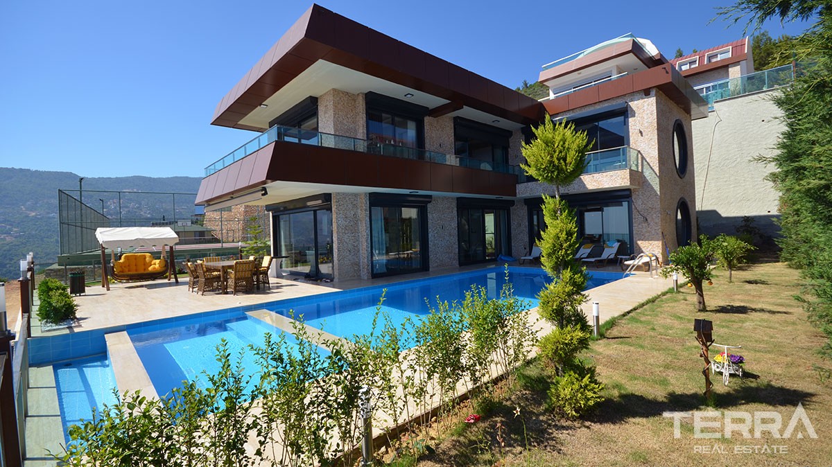 Villas for sale in Bektas, Alanya with pool & garage - 9539