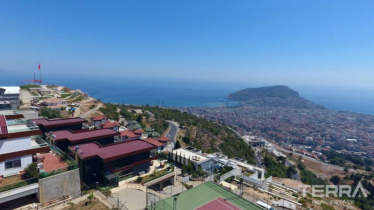 Villas for sale in Bektas, Alanya with pool & garage - 9542