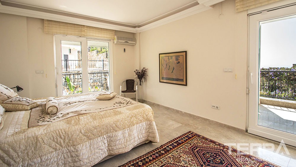 Unique mansion for sale in Alanya, Bektaş - 9600