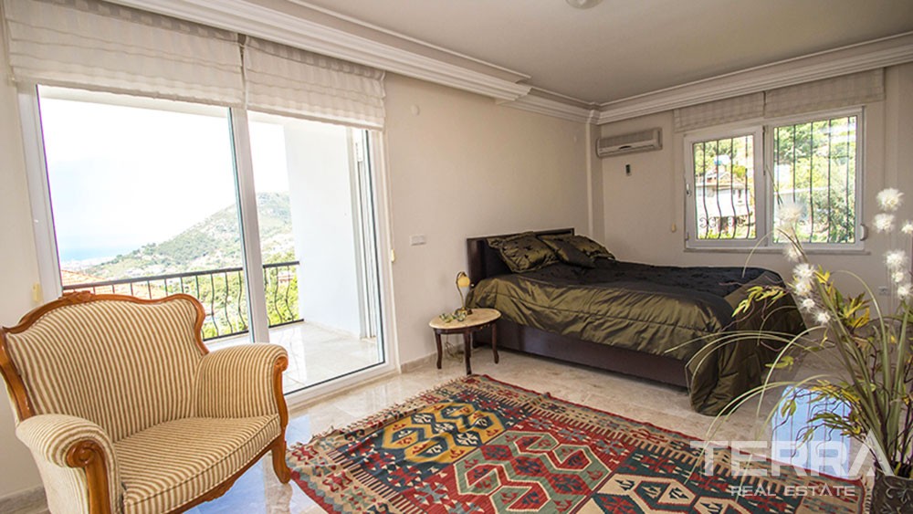 Unique mansion for sale in Alanya, Bektaş - 9601