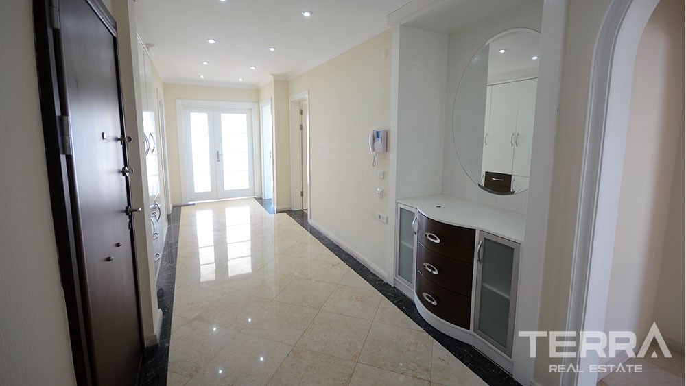 Hochwertige Wohnung in Alanya: Traumlage am Kleopatra-Strand - 9639