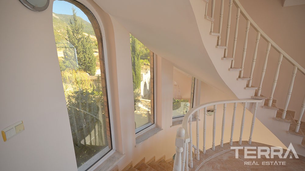 Villa zu verkaufen mit Panoramablick in Oba, Alanya - 9679
