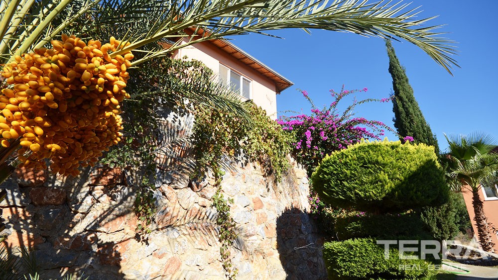 Villa zu verkaufen mit Panoramablick in Oba, Alanya - 9690