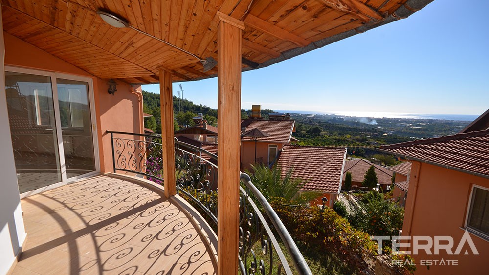 Villa zu verkaufen mit Panoramablick in Oba, Alanya - 9695