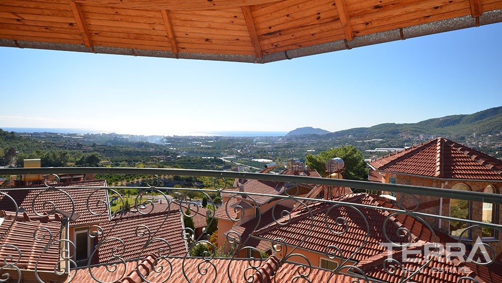 Villa zu verkaufen mit Panoramablick in Oba, Alanya - 9702
