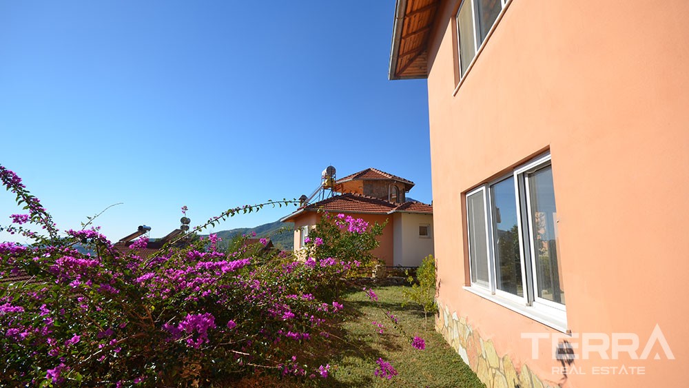 Villa zu verkaufen mit Panoramablick in Oba, Alanya - 9704
