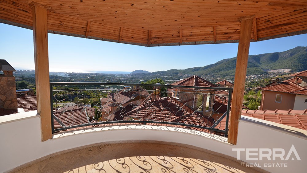 Villa zu verkaufen mit Panoramablick in Oba, Alanya - 9706